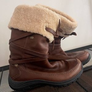Ugg Summit Boot